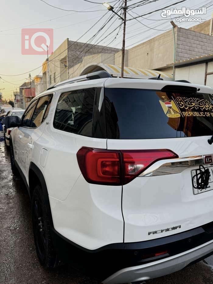 GMC Acadia